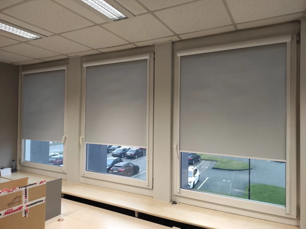 Rolety i żaluzje wewnętrzne