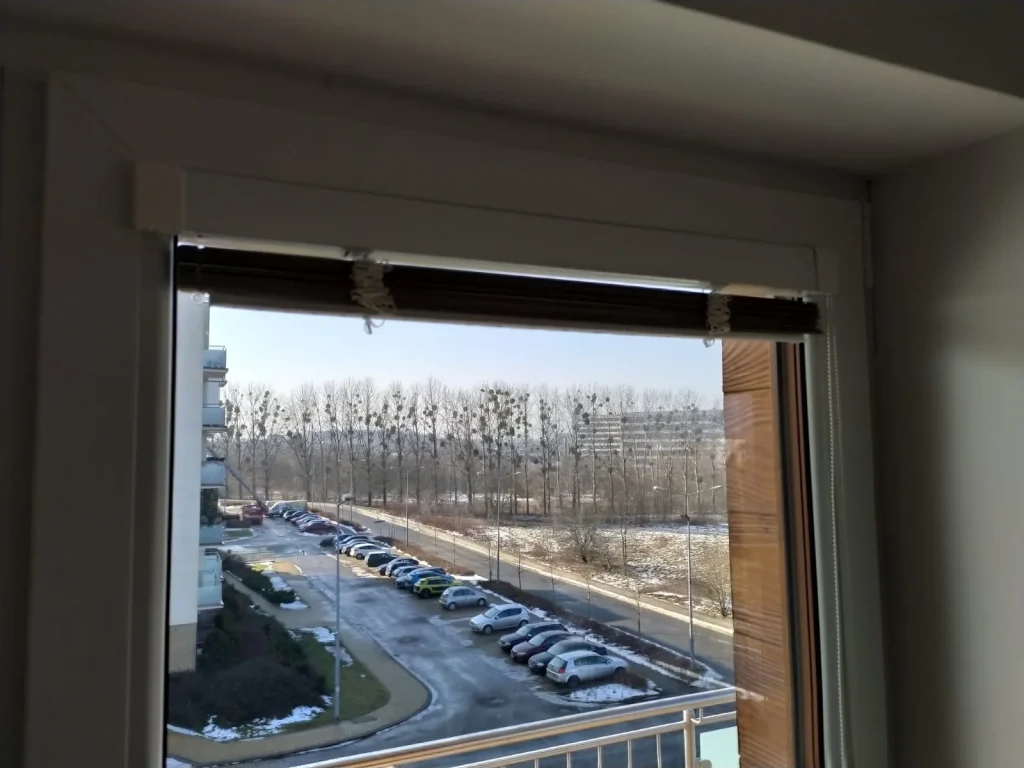 Rolety i żaluzje wewnętrzne